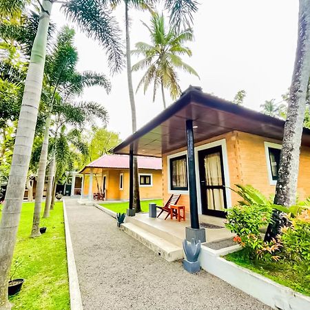 Airport Eco Cottage كاتوناياكى المظهر الخارجي الصورة