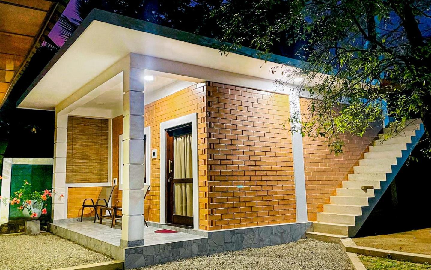 Airport Eco Cottage كاتوناياكى المظهر الخارجي الصورة